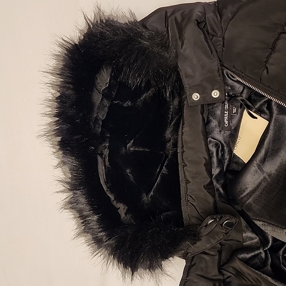 Black Puffer Winter Coat With Fur Hood Size 16-18 - Picture 11 of 12